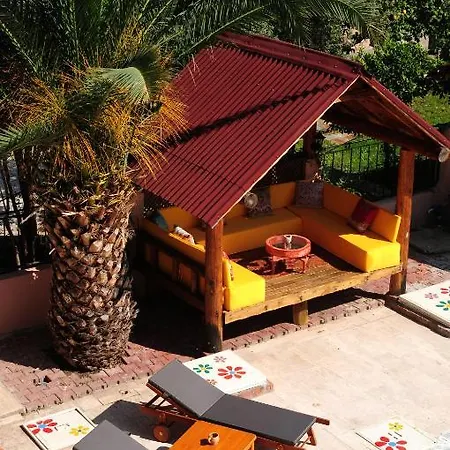 Flying Dutchman Hotel 3*